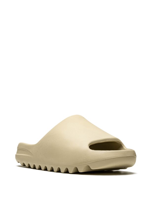 Adidas Yeezy Slides 'Bone'
