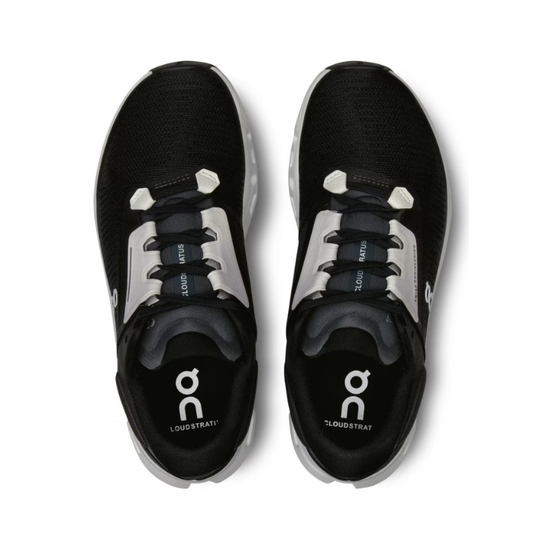 On Running Cloudstratus 3 'Black Frost'