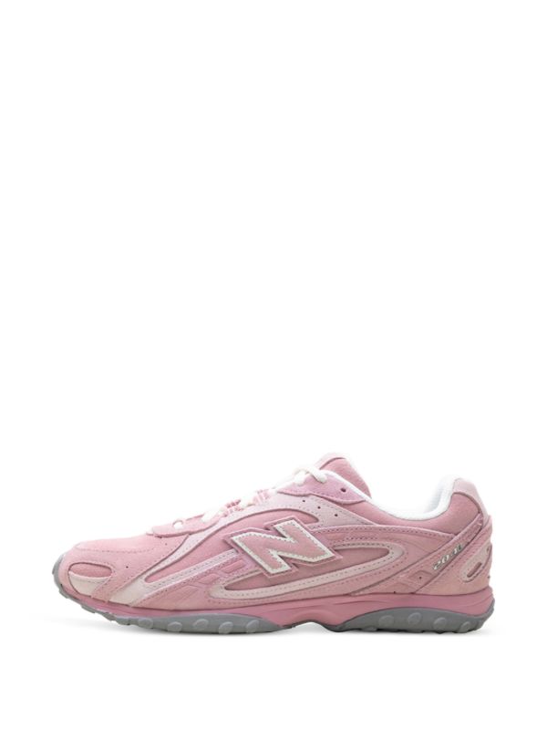 New balnce 204L 'Pink'