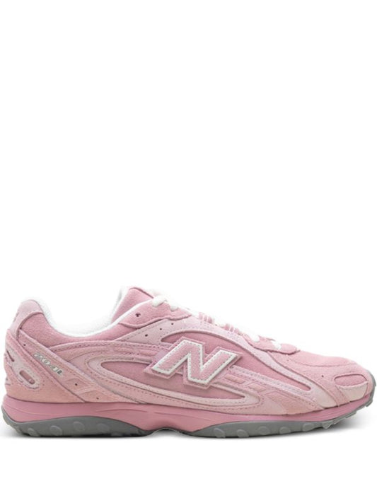 New balnce 204L 'Pink'