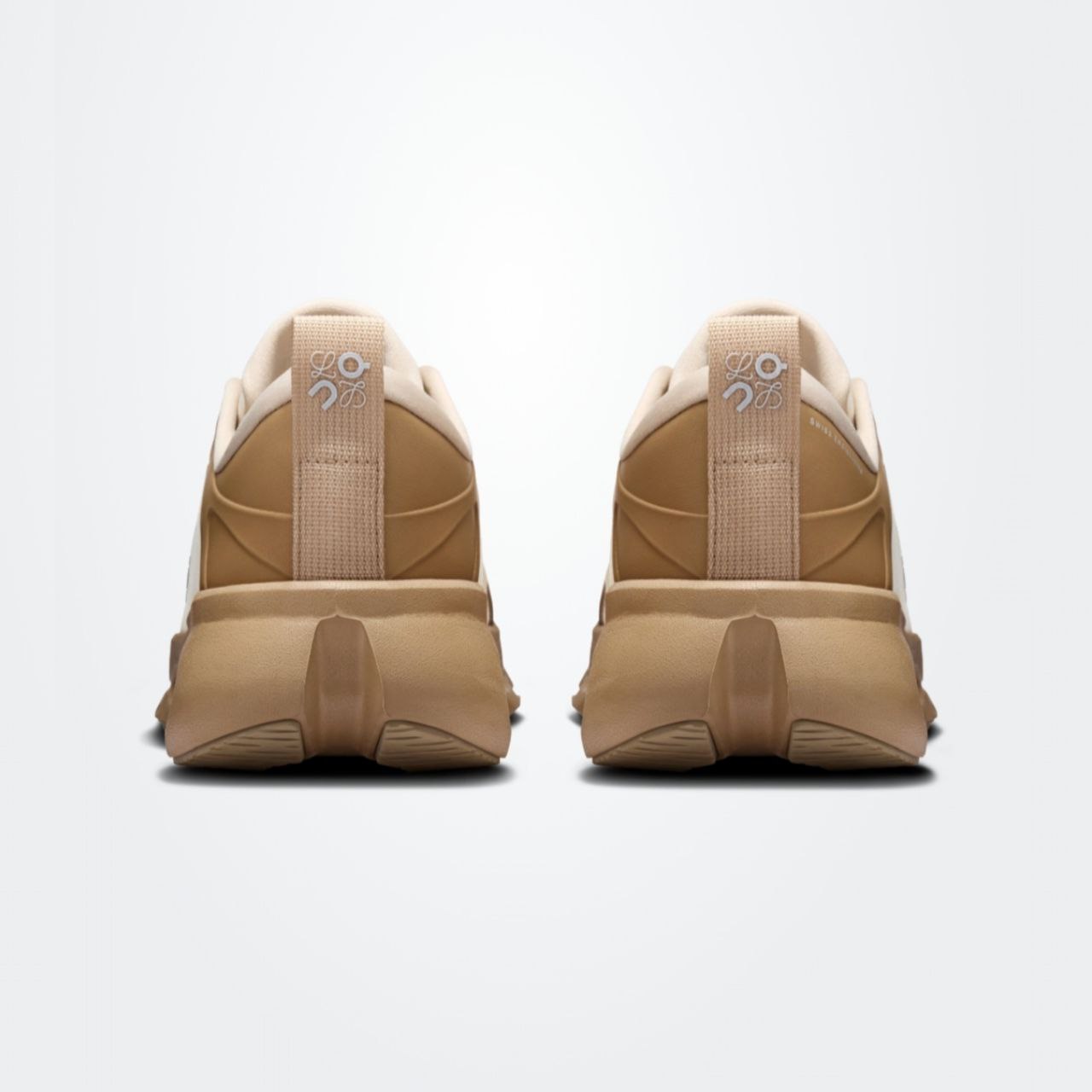 ON cloudsolo loewe Dark sand 'cream'